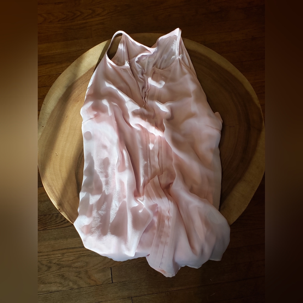 New York & Company, size small, beautiful pink 💗 silky, soft tank top